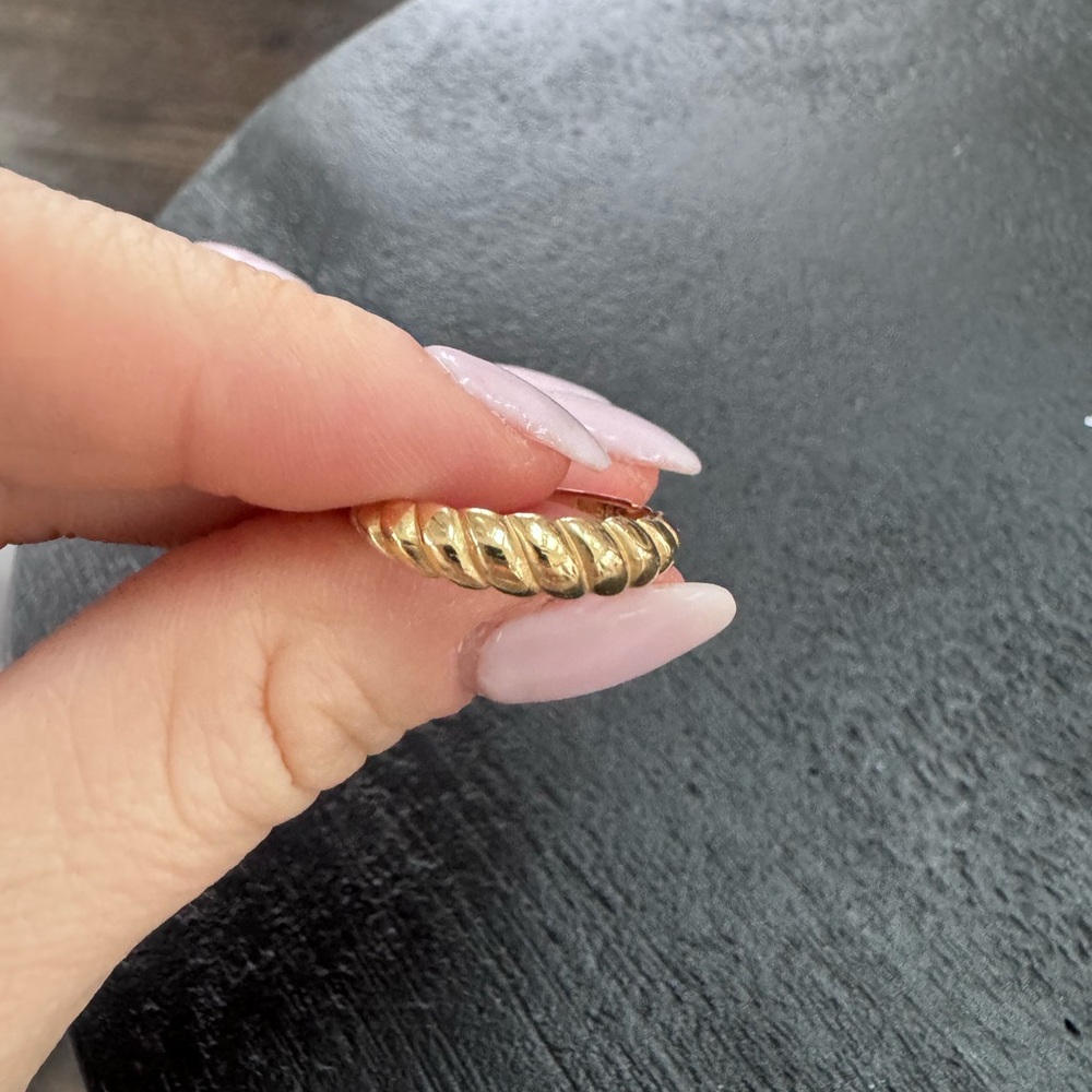 14k gold crescent dome ring